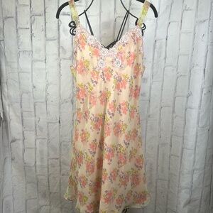 Cabernet Sleepwear Slip Nightgown Satin Lined Sheer Floral Lace Trim Chemise